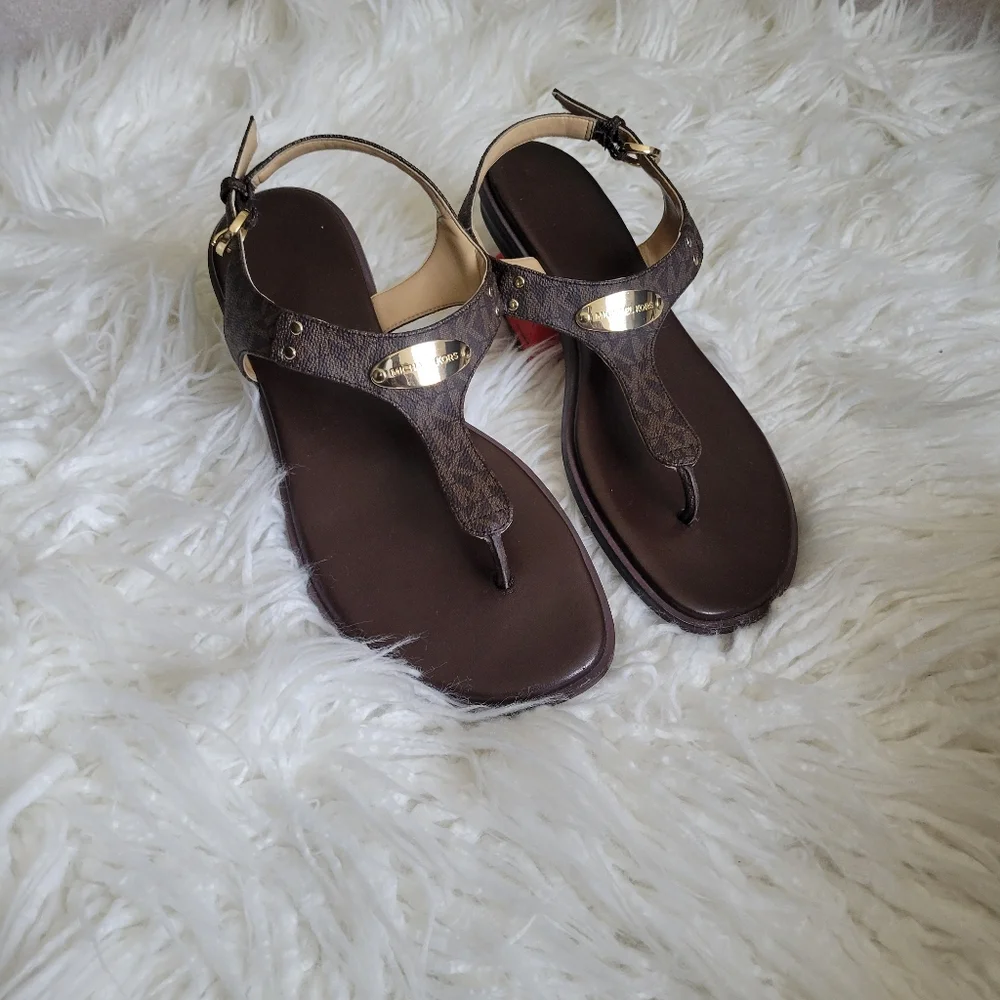 Michael Kors Mk Plate Thong Sandals - Picture 2 of 11